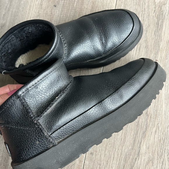 UGG ultra mini ankle boots 8 - Picture 6 of 6
